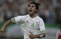 غياب عنتر يحيى قد يؤثر على معنويات الفريق الجزائري