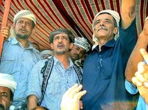 الشيخ طارق الفضلي وسط انصاره