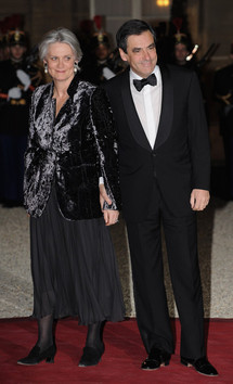 رئيس الحكومة الفرنسية فرنسوا فيون وزوجته