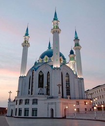 بصمات واضحة لتأثير الثقافة الأوروبية في الشخصية المسلمة يجسده طراز مساجدها الحديثة