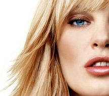 الشقراوات لا يملن للدخول في المناوشات أو الجدل المباشر