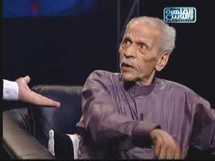 احمد فؤاد نجم ...ظهور دائم وشتائم متلاحقة على الفضائيات