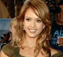 نجمة هوليوود جيسيكا ألبا