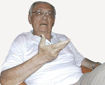 صادق جلال العظم صادق جلال العظم