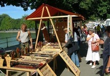 مهاجرون عرب يبيعون معروضات شرقية في أميركا اللاتينية