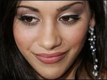 المغنية نادية بن عيسى