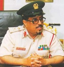 ضاحي خلفان قائد شرطة دبي