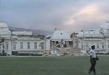 القصر الرئاسي في هايتي بعد أن دمره الزلزال
