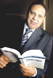 الروائي علاء الاسواني استقبل البرادعي بالمطار وعمل لاجل جمعية التغييرر الروائي علاء الاسواني استقبل البرادعي بالمطار وعمل لاجل جمعية التغييرر