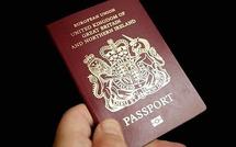لندن ودبلن تحققان في مصادر تسعة جوازات سفر مشبوهة كشفت عنها شرطة دبي