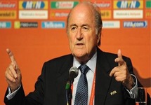 السويسري جوزيف بلاتر رئيس الاتحاد الدولي لكرة القدم