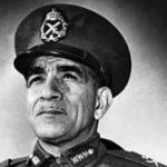 أربعة خطابات لـمحمد نجيب ترصد علاقته بالملك فاروق أربعة خطابات لـمحمد نجيب ترصد علاقته بالملك فاروق