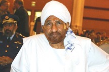 زعيم حزب الأمة الصادق المهدي