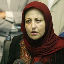 شيرين عبادي الناشطة الإيرانية في مجال حقوق الانسان والحائزة على جائزة نوبل للسلام