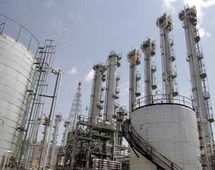 من بين تلك الشركات المجموعة النفطية الانكليزية الهولندية رويال داتش شل و المجموعة النفطية البرازيلية بتروبراس