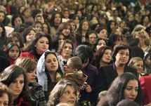 الأرقام أصدق من الكلام ....الفلسطينيات تقدمن سياسيا و ثلث الأسر في مصر تعولها النساء 