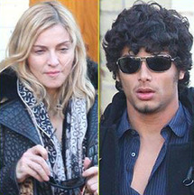 مادونا وصديقها عارض الأزياء البرازيلي جيسوس لوز