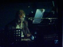 زياد كما بدا تحت الاضواء الرديئة في ساقية الصاوي - خاص بالهدهد