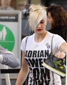 المغنية الأمريكية الشهيرة جوين ستيفاني