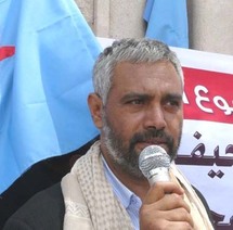 الصحفي محمد المقالح الذي لا يزال رهن الإعتقال منذ منتصف سبتمبر من العام الفائت