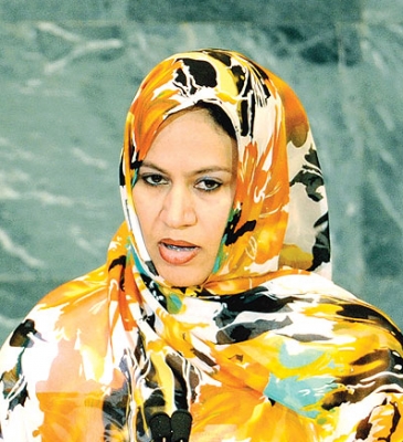 الناهية بنت مكناس وزيرة خارجية موريتانيا