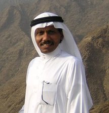 روائي سعودي معروف يلغي رحلة سياحية إلى مصر خوفاً من الملاحقة القانونية