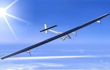 زودت الطائرة التي يعادل وزنها وزن سيارة متوسطة بحوالي 12 ألف خلية ضوئية