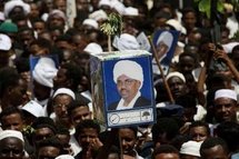 البشير يهيمن لتاكيد شرعيته .. اليوم الاخير في الحملة الانتخابية للمرشحين للرئاسة في الخرطوم