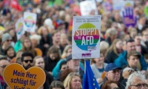 مسيرة نسائية يمينية رافضة للشريعة تنتهي قسريا في برلين  ا