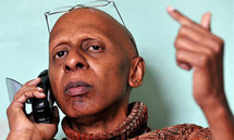 الصحافي  الكوبي فاريناس