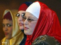 يبلغ عدد المسلمون في المانيا نحو أربعة ملايين مسلم