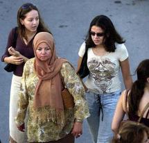 منظمة العفو تدعو الى ملاحقة مرتكبي اعمال عنف بحق النساء في الجزائر منظمة العفو تدعو الى ملاحقة مرتكبي اعمال عنف بحق النساء في الجزائر