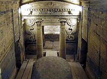 تم العثور أيضا ولأول مرة على المدخل الأصلي للمعبد