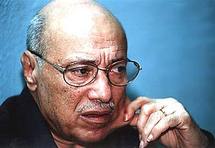 وداعا شيخ الساخرين .....وفاة الكاتب و الصحافي المصري محمود السعدني عن 82 عاما وداعا شيخ الساخرين .....وفاة الكاتب و الصحافي المصري محمود السعدني عن 82 عاما