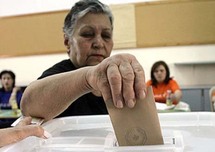 كان من المفترض أن يخوض حزب الله والمعارضة انتخابات الأحد المقبل بقائمة مشتركة كان من المفترض أن يخوض حزب الله والمعارضة انتخابات الأحد المقبل بقائمة مشتركة