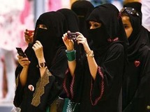 يعكس هذا التراشق اللاذع احتدام التوتر بين رجال الدين المحافظين والاصلاحيين