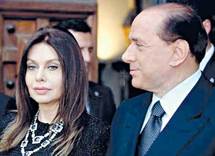 رئيس الوزراء الإيطالي سيلفيو برلوسكوني وزوجته فيرونيكا لاريو