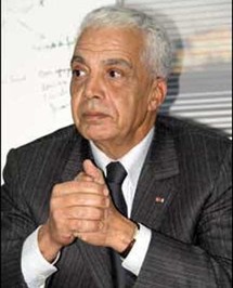 مستشار العاهل المغربي مزيان بلفقيه