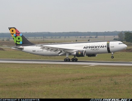 طائرة ليبية شبيهة بالتي تحطمت اليوم في مطار طرابلس