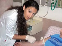 تم تخريج خمس دفعات من المدرسة الكوبية بلغ عددهم 7200 طالب من 28 دولة