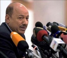 نائب رئيس الوزراء اليمني لشؤون الدفاع والأمن وزير الإدارة المحلية اللواء رشاد العليمي نائب رئيس الوزراء اليمني لشؤون الدفاع والأمن وزير الإدارة المحلية اللواء رشاد العليمي