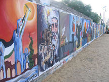 انتفاضة تشكيلية ورسوم على الجدران في كل شارع بغزة