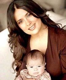 الممثلة المكسيكية الشهيرة سلمى حايك