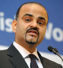 المحافظ السابق لمركز دبي المالي العالمي الدكتور عمر بن سليمان