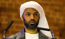 بنيام محمد السجين الذي كشف تعاون البريطانيين مع المغاربة في تعذيبه بسجن سري بنيام محمد السجين الذي كشف تعاون البريطانيين مع المغاربة في تعذيبه بسجن سري