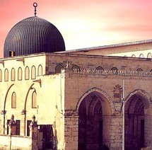 قال البيان إن القدس وبيت المقدس أرض مباركة نص القرآن على مباركتها في أكثر من موضع