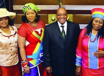 رئيس جنوب أفريقيا جاكوب زوما مع زوجاته