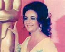 أسطورة هوليود إليزابيث تايلور