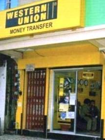 فروع ويسترن يونيون مصر ترفض تسليم الاموال لعملائها ومخاوف من مضاربات خاسرة