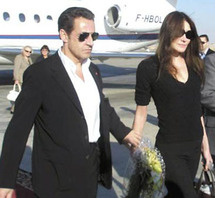 ساركوزي وزوجته كارلا بروني